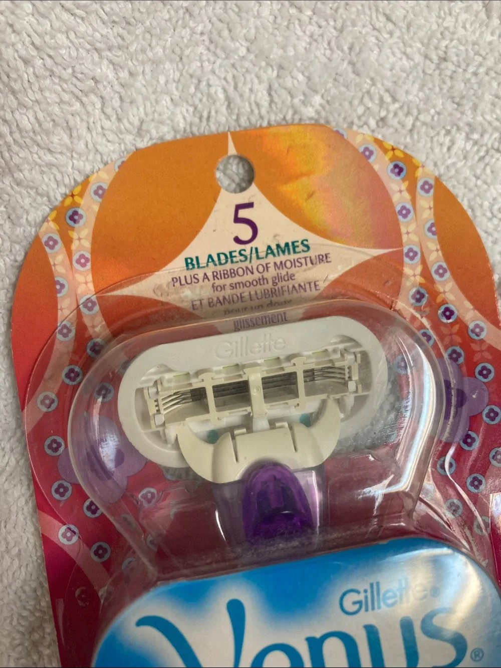 VENUS Embrace Women's Razor - Purple and White